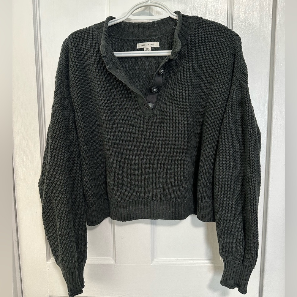 American eagle grey/green crop knit sweater